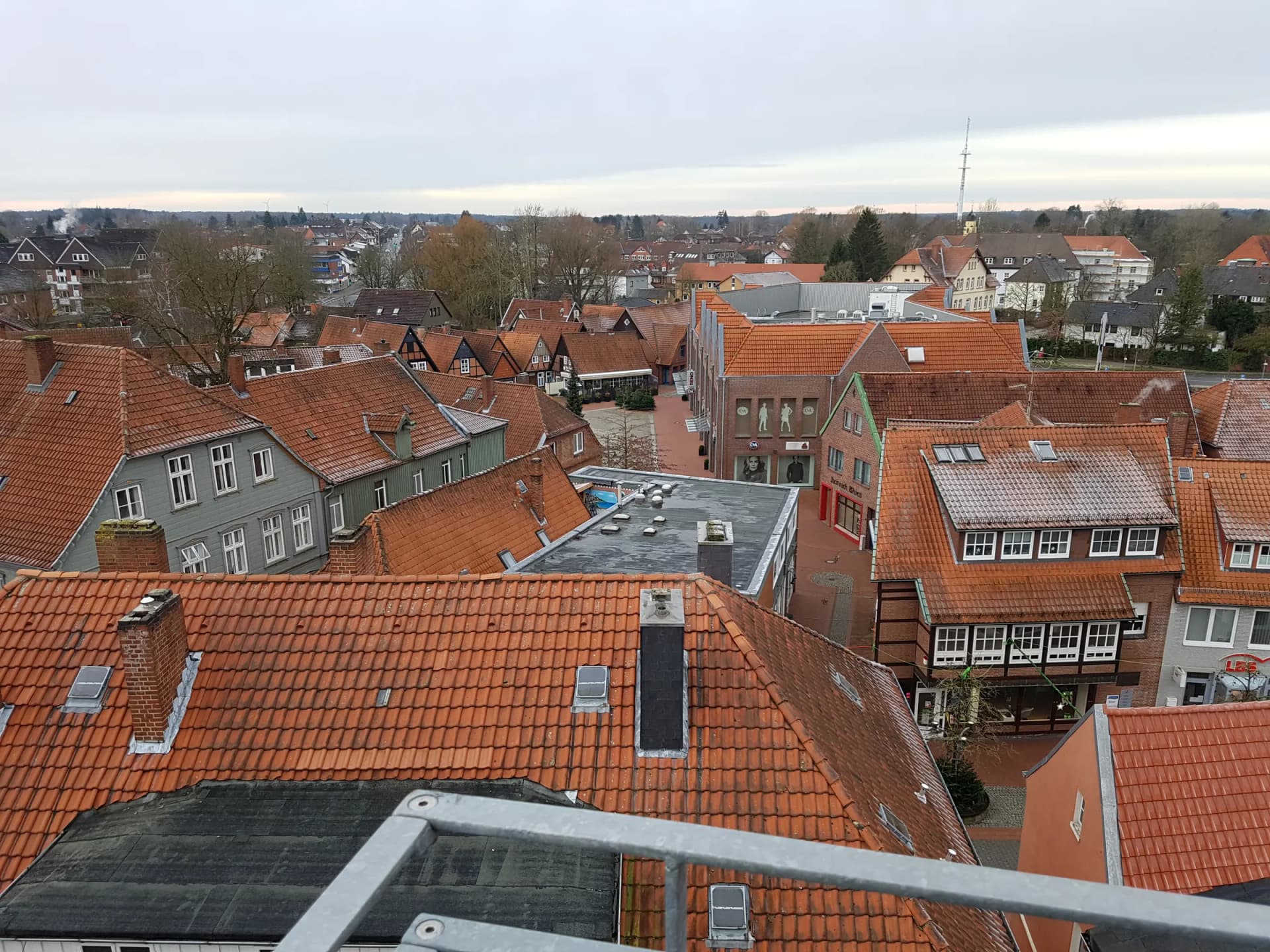 Rote Dächer der Soltauer Altstadt von oben